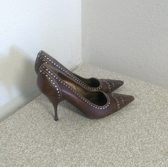 Prada Brown Studded Leather Pointed Toe Pump. - Picture 5 of 6